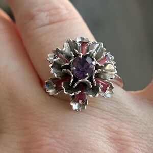 SARAH COVENTRY Elegant Silver and Purple Floral Ring size 6 3/4